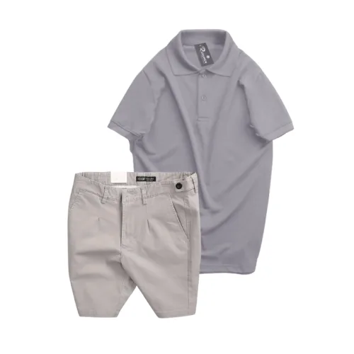 Set nam áo polo cổ bẻ trơn và quần short kaki phối nút, size 36