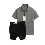 Bộ nam áo polo cổ bẻ thêu cá mập trước ngực cùng quần short kaki co giãn size 36