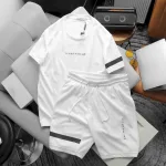Bộ đồ nam in chữ Orgininal viền sọc gồm áo tay ngắn và quần short