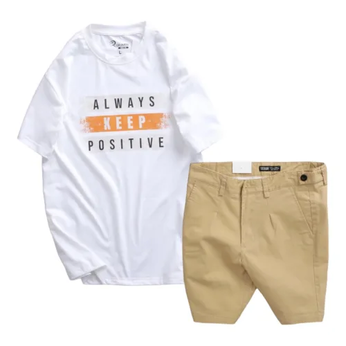 Bộ nam Big Size gồm áo thun cổ tròn in chữ và quần short kaki phối nút
