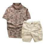 Chuyên sỉ set Bộ Nam Quần Short Kaki Túi Hộp Dây Rút Phối Áo Thun Nam Cổ Bẻ In Chữ MXO