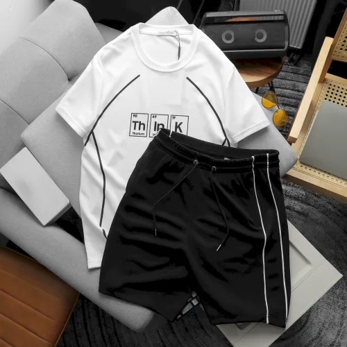 Bộ nam Pack Hourse in chữ Think viền sọc gồm áo thun cổ tròn và quần short