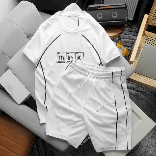 Bộ nam Pack Hourse in chữ Think viền sọc gồm áo thun cổ tròn và quần short