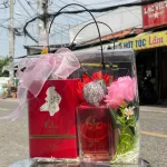 Giỏ quà nước hoa nữ Charme VIP 100ml, túi vuông trong nhiều màu thắt nơ, lót giấy rơm và đèn đom đóm