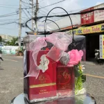 Giỏ quà nước hoa nữ Charme VIP 100ml, túi vuông trong nhiều màu thắt nơ, lót giấy rơm và đèn đom đóm