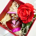 Chuyên sỉ set Hộp Quà Tặng Nước Hoa Nữ Good Charme Charm 50ml - Hộp Hoa Rơm Nhiều Màu