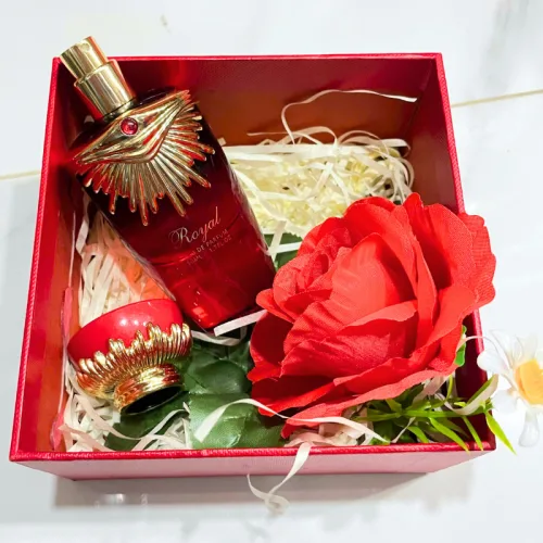 Hộp quà hoa rơm nhiều màu kèm nước hoa nữ Good Charme Royal 50ml