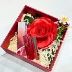 Nguồn hàng sỉ set Hộp Quà Tặng Son Dưỡng Ẩm Môi Hàn Quốc Embisu Natural Glow Lip Balm - Hộp Hoa Rơm Nhiều Màu