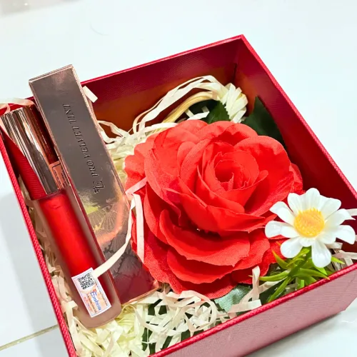 Nơi lấy sỉ set Hộp Quà Tặng Son Môi Kem Nhung Lì Hàn Quốc Embisu Pro Vel Tint 10 Màu - Hộp Hoa Rơm Nhiều Màu