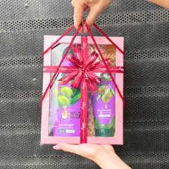 Bộ quà tặng dầu gội và dầu xả Palmolive Naturals Silky Straight màu tím