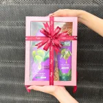 Bộ quà tặng dầu gội và dầu xả Palmolive Naturals Silky Straight màu tím