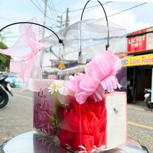 Bộ quà nước hoa nữ Charme Darling 50ml hương ngọt ngào quyến rũ, túi trong vuông có đèn đom đóm, lót giấy rơm, thắt nơ nhiều màu