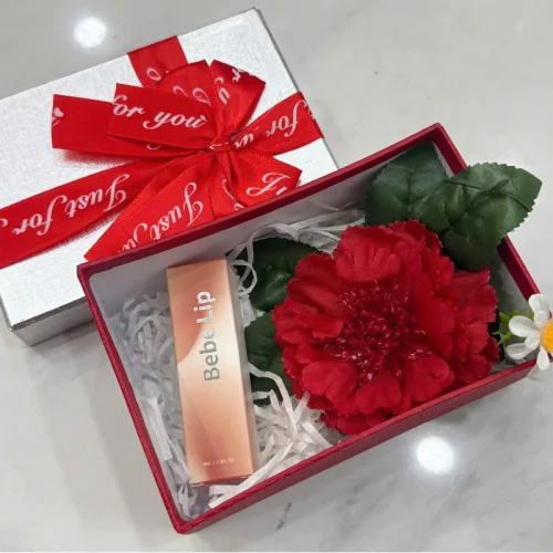 Shop sỉ set Quà Tặng Son Môi Bebe Lip Màu Đỏ Cam - Son Môi Kem Bóng Lì Bebe Lip Chính Hãng - Hộp Chữ Nhật Nhỏ Hoa Rơm Nhiều Màu