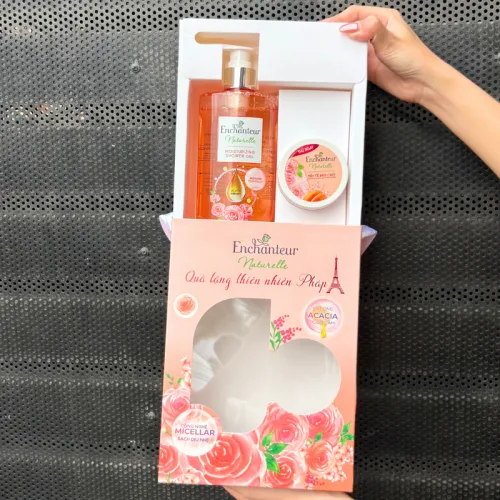 Chuyên sỉ set Quà Tặng Sữa Tắm Enchanteur Naturelle Hương Hoa Hồng & Tẩy Tế Bào Chết Body (Set Màu Cam)