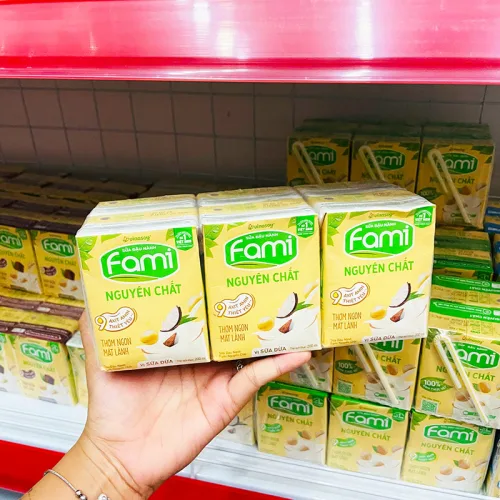 Shop sỉ sữa Đậu Nành FAMI Vị Sữa Dừa Lốc 6 Hộp (200ml/Hộp)