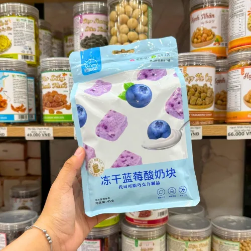 Sữa Chua Khô Sấy Lạnh Vị Việt Quất 45g – một lựa chọn đáng tham khảo trong sữa chua sấy