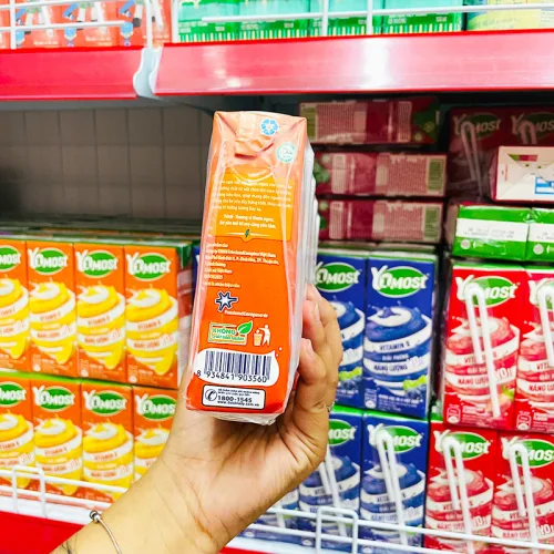 Lốc 4 hộp sữa chua uống FRISTI hương cam 180ml/hộp