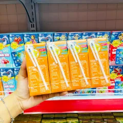 Lốc 4 hộp sữa dinh dưỡng trái cây KUN hương cam 180ml