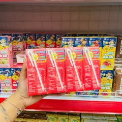 Nơi lấy sỉ sữa Dinh Dưỡng Trái Cây KUN Hương Dâu Lốc 4 Hộp - (180ml/Hộp)
