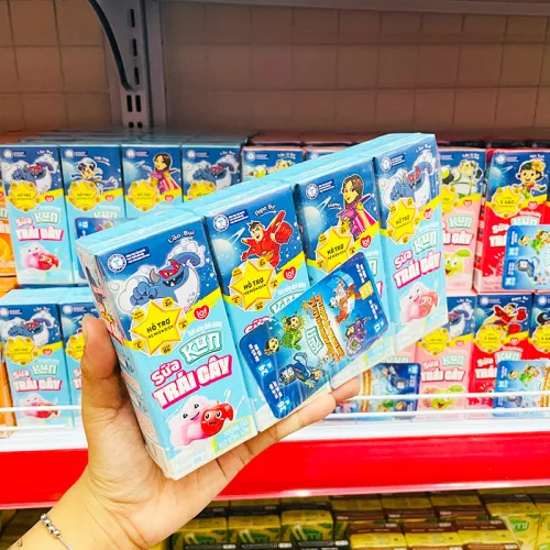 Chỗ sỉ sữa Dinh Dưỡng Trái Cây KUN Hương Táo Kẹo Bông Gòn Lốc 4 Hộp - (180ml/Hộp)