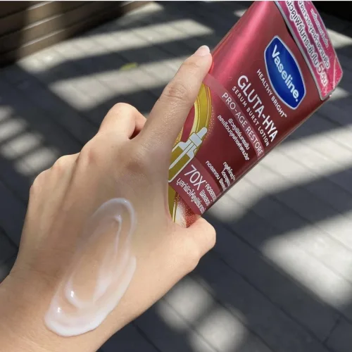 Shop sỉ sữa Dưỡng Thể Vaseline 70x Màu Đỏ Gluta Hya Serum Burst Lotion Pro Age Restore Thái Lan