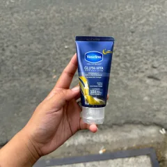 Nơi lấy sỉ sữa Dưỡng Thể Vaseline Sáng Mịn Da Tuýp Màu Xanh 70ml