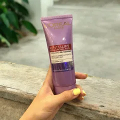 Sữa rửa mặt cấp ẩm Loreal Paris Revitalift Hyaluronic Acid 100ml