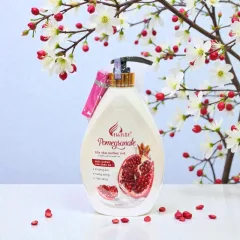 Sữa Tắm Charme Hương Lựu - Sữa Tắm Hương Nước Hoa Charme Pomegranate 1 Lít