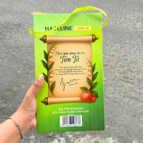 Chuyên sỉ sữa Tắm Hazeline Nâng Tông Da 3X Sữa Chua Hương Hoa Linh Lan 667ml