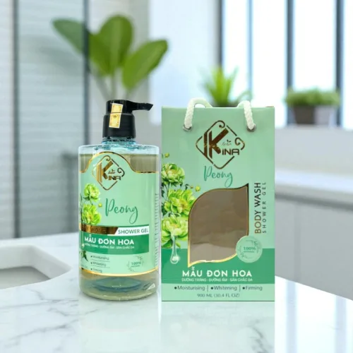 Sữa tắm Kina hương nước hoa mẫu đơn 900ml, tặng kèm 1 bông tắm
