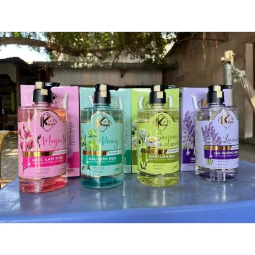 Nguồn hàng sỉ sữa Tắm Kina Hương Nước Hoa Mộc Lan 900ml - Hỗ Trợ Cấp Ẩm Dưỡng Sáng Da Mịn Màng - Tặng Kèm 1 Bông Tắm