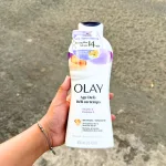 Sữa tắm Olay Age Defying Vitamin E, chai 650 ml