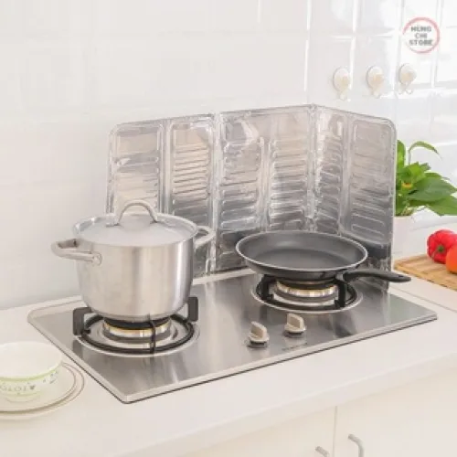 Tấm Nhôm Chắn Dầu Mỡ Bếp Gấp Gọn 83x32cm Có Nam Châm
