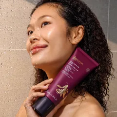 Cocoon Tẩy Da Chết Da Đầu Chiết Xuất Bồ Kết 200ml