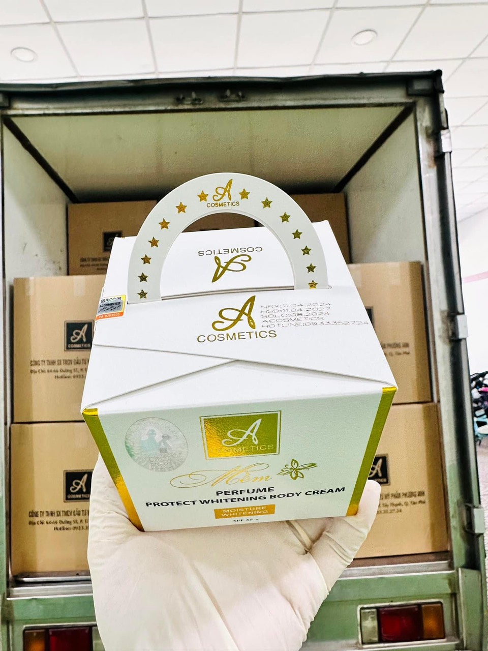 Trắng sáng Body sau 7 ngày với Mềm của nhà Phương Anh