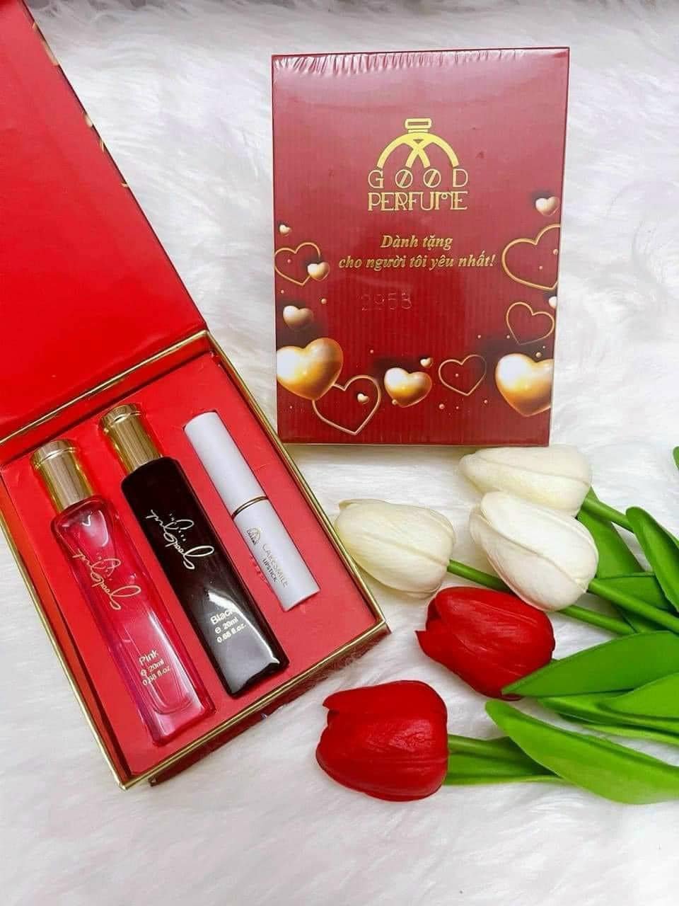 Set Nước Hoa Goodgirl Và Son Môi Cao Cấp Good Charme Với thiết kế chai thon nhỏ gọn tiện lợi và đầy tinh tế