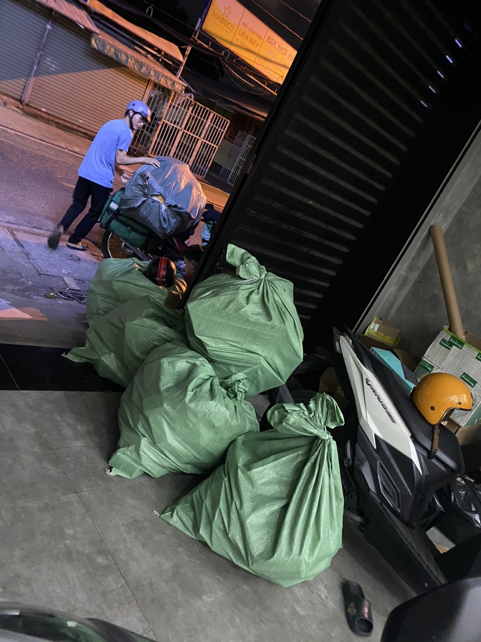 Nhà em tuyển sỉ kh giới hạn số lượng, các chị nhanh tay vào chốt đơn, điều kiện đơn giản chỉ cần có xèng là được.