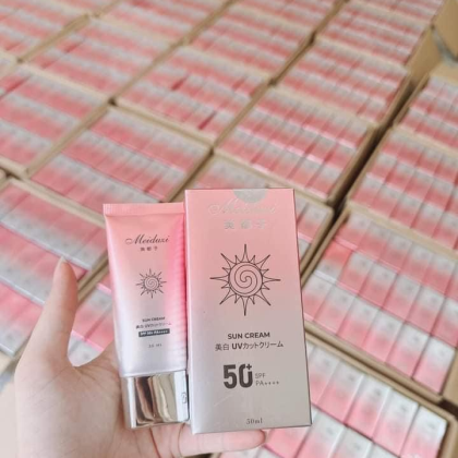 Kem Chống Nắng Meiduzi - Chống Nắng Nâng Tone Dạng Sữa