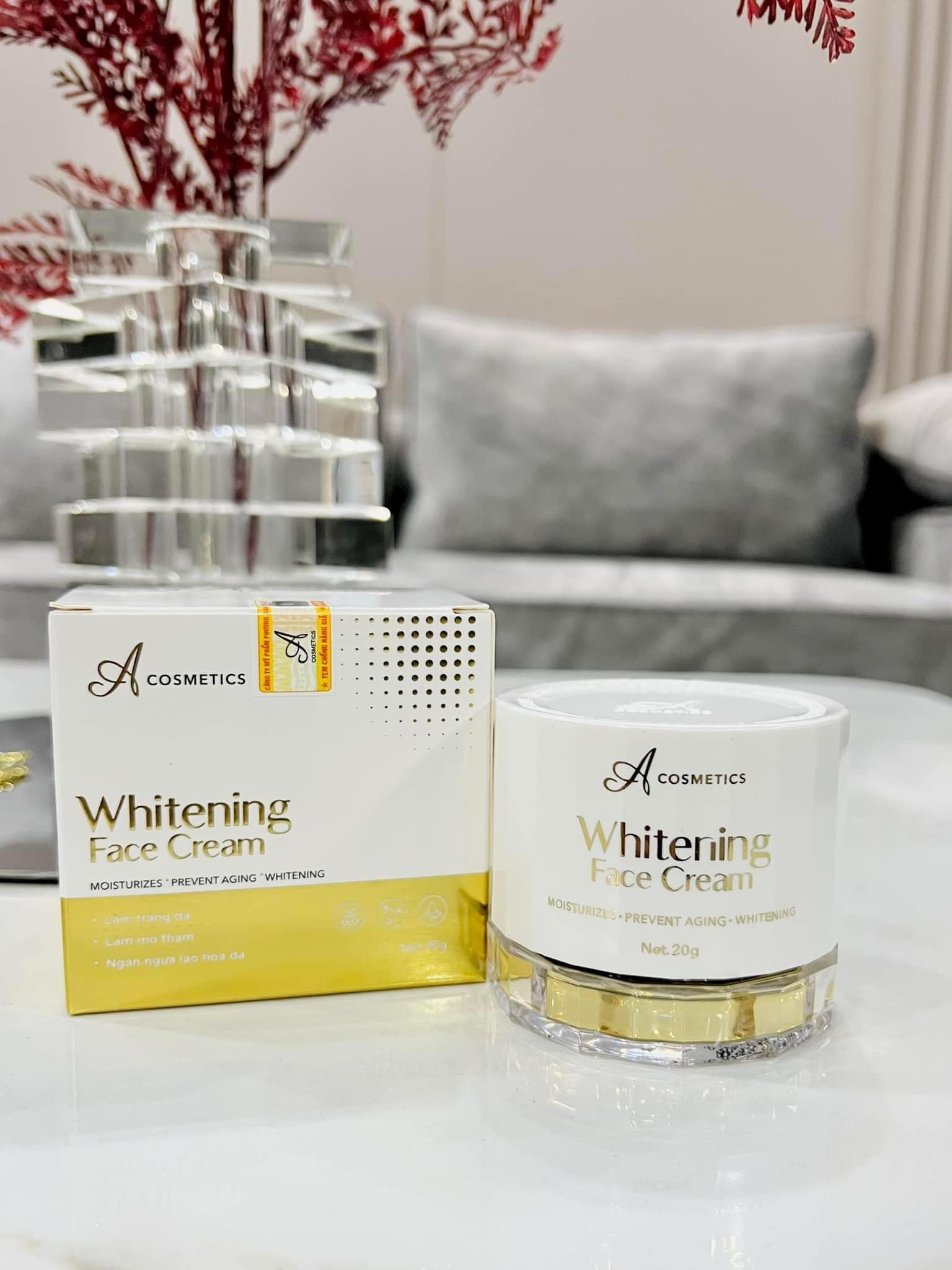 Trắng Sáng Tự Nhiên Với Kem Face Dưỡng Trắng Whitening Face Cream