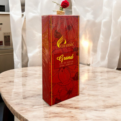 Charme Grand có mùi hương tuyệt vời như một cô nàng xinh đẹp
