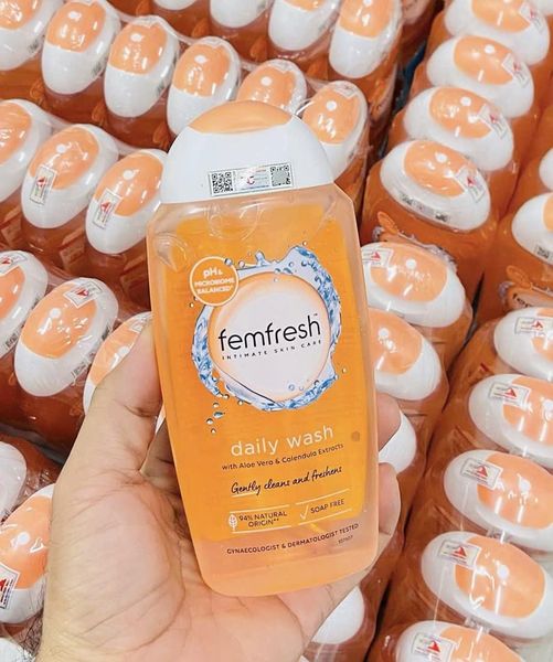 Dung Dịch Vệ Sinh Phụ Nữ Femfresh Intimate Skin Care Daily Wash 250ml