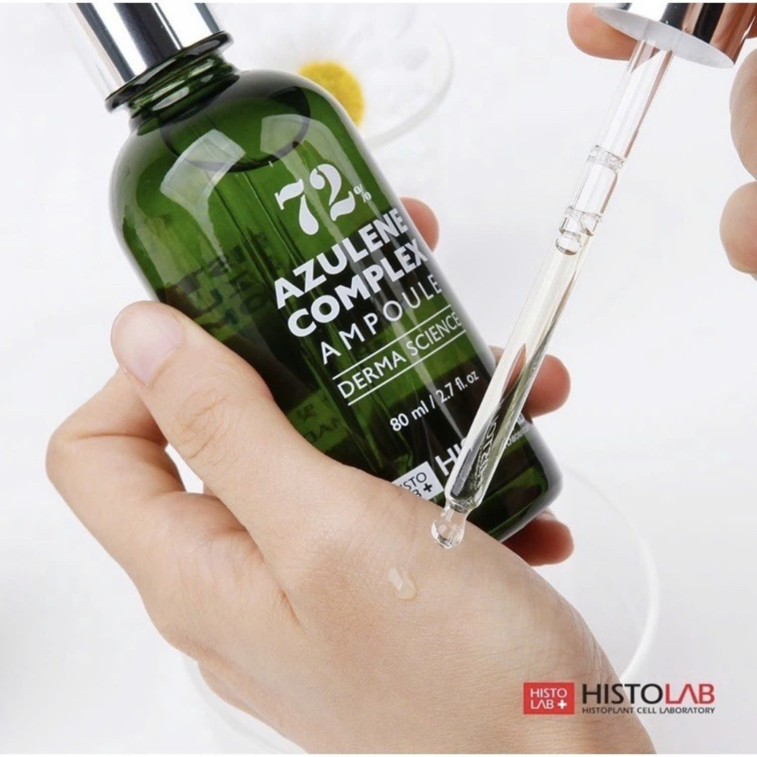 Vẫn đang lăn tăn lựa chọn serum dưỡng cho da mụn hẻ  Chọn liền Tinh Chất Histolab 72% Azulene Complex Ampoule đi thôi.