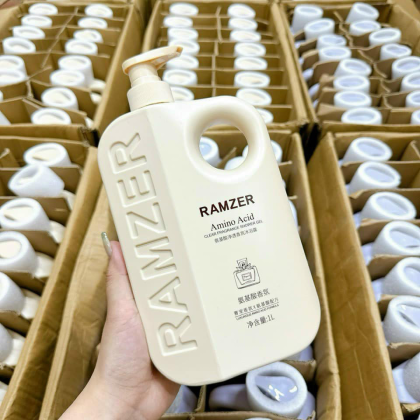 Sữa tắm Ramzer hương nước hoa là một sản phẩm tuyệt vời cho những ai yêu thích sự sang trọng và đẳng cấp