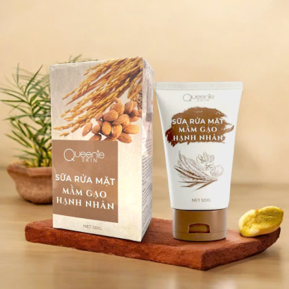 Sữa Rửa Mặt Mầm Gạo Hạnh Nhân Queenie Skin 120g
