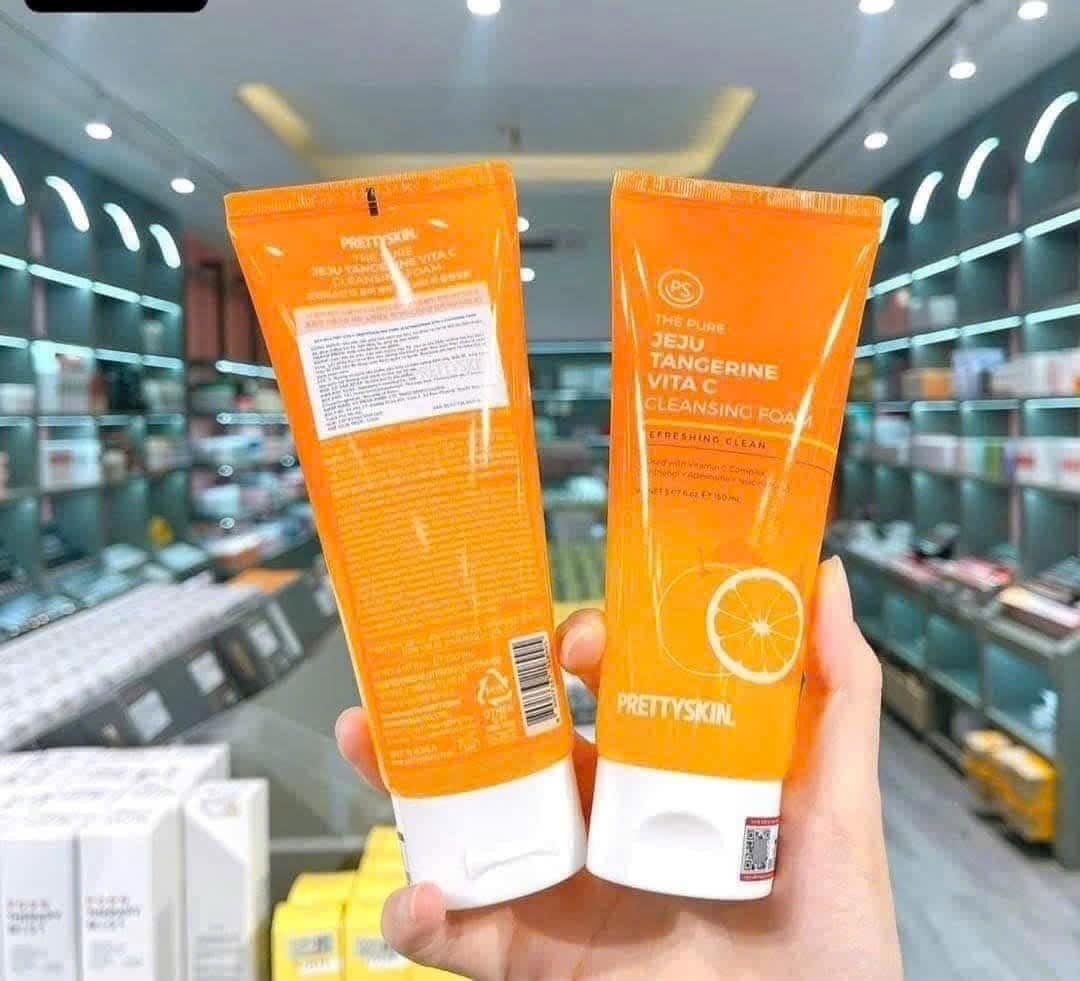Sữa rửa mặt Pretty Skin Jeju Tangerine Vita C Cleansing Foam