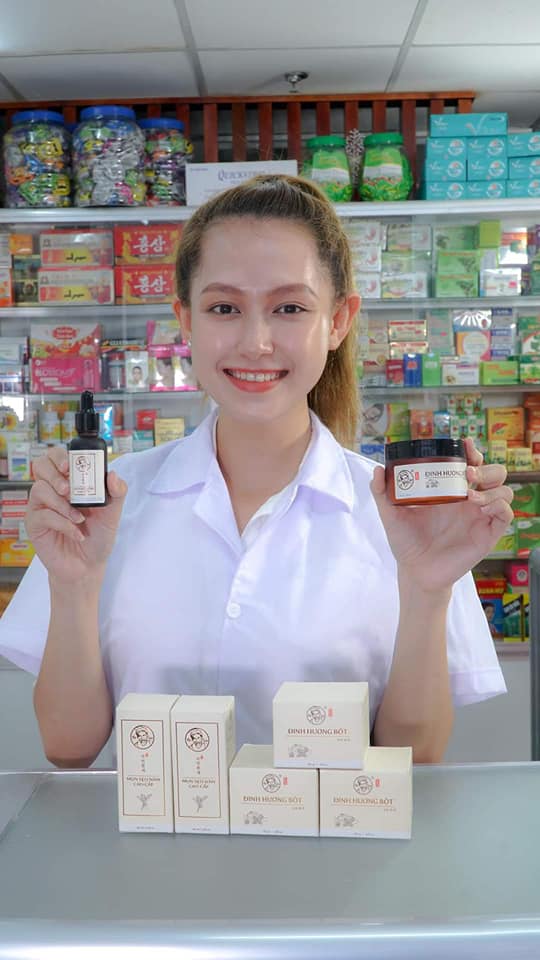 Trị mụn Bà Lão có mặt ở rất nhiều nhà thuốc trên toàn quốc