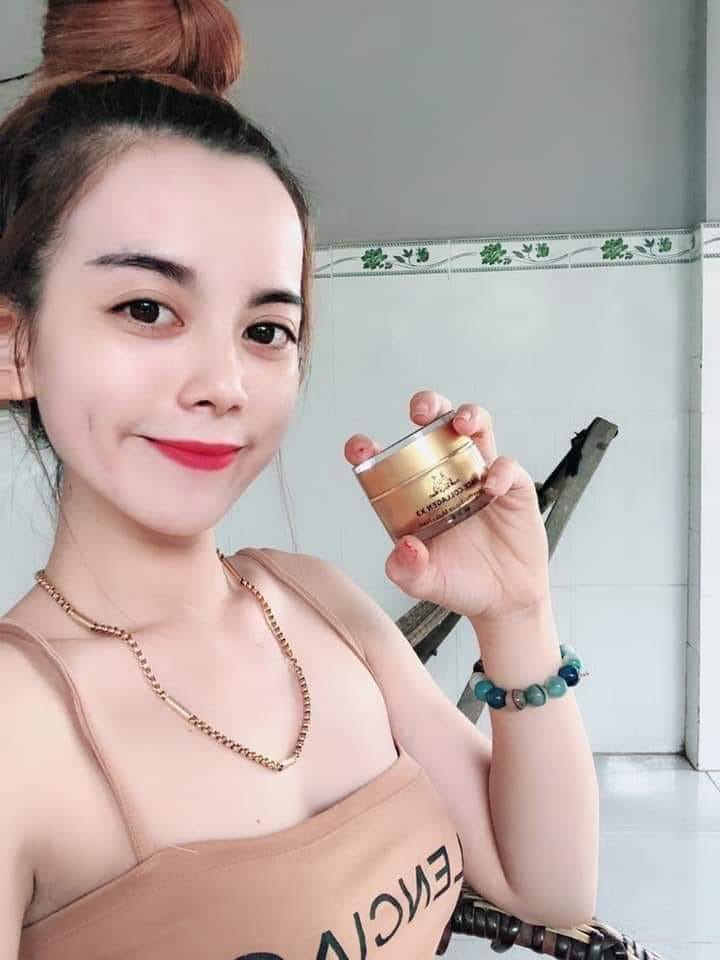 Khách em trót yêu kem face collagen x3 mất rồi