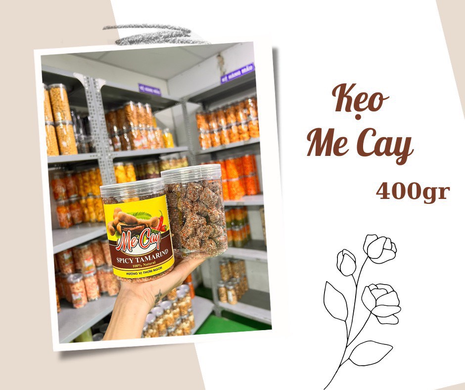 Tết này shop em có bán thêm đồ ăn vặt nha khách có đầy đủ các món luôn ạ